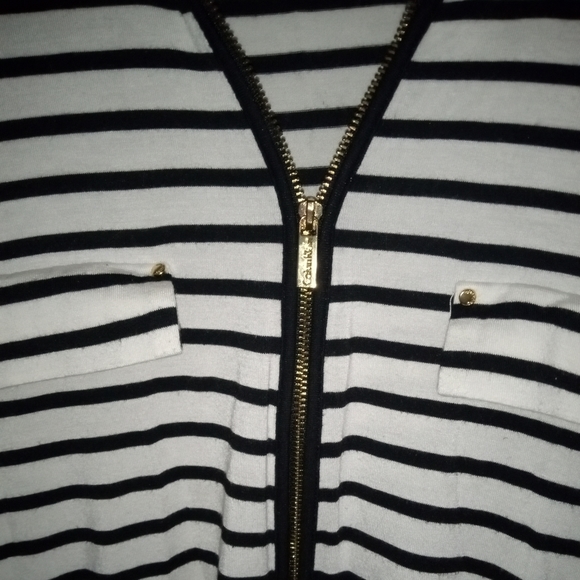 Calvin Klein - Picture 3 of 3